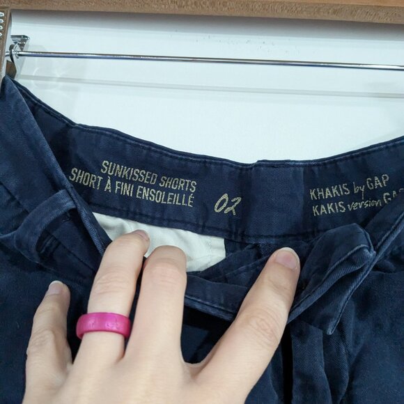 Gap Sunkissed Khakis Shorts Navy Blue Size 2 - Picture 2 of 3
